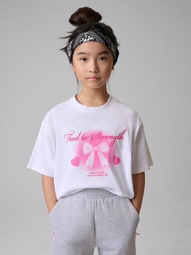 Dziewczęcy t-shirt z nadrukiem 4F 4FJRSS26TTSHF3689 - biały