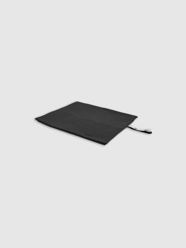 Ręcznik sportowy 80x130 cm 4F 4FWMM00ATOWU063 - czarny