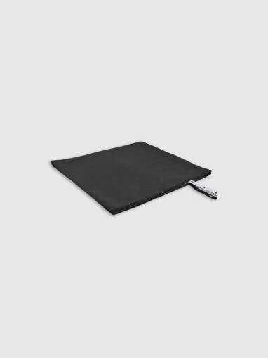 Ręcznik sportowy L (80 x 170 cm) 4F 4FWMM00ATOWU064 - czarny