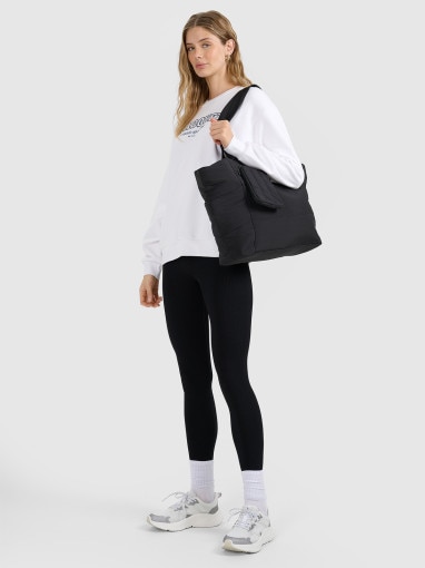 4F Torba na ramię 27 L 4F 4FWAW25ASBGF091 czarna Czarny