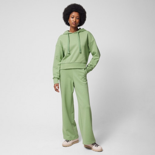 Damskie spodnie dresowe Outhorn OTHWSS24TTROF707 - zielone