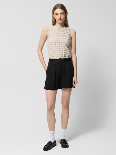 Outhorn Damskie spodenki materiałowe Outhorn OTHWSS24TSHOF397 czarne Czarny