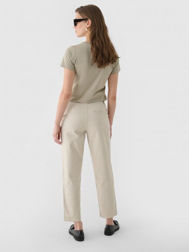 Damskie spodnie casual tkaninowe Outhorn OTHWAW24TTROF1084 - beżowe