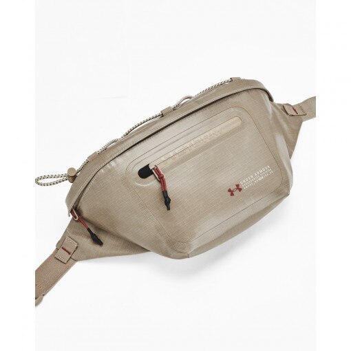 UNDER ARMOUR Saszetka nerka uniseks Under Armour UA Summit Waist Bag  beżowa 203