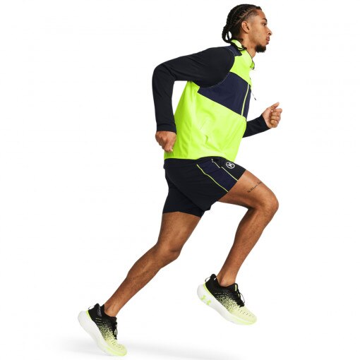 UNDER ARMOUR Męskie spodenki do biegania Under Armour UA Run Anywhere 5'' Shorts  czarne  Czarny