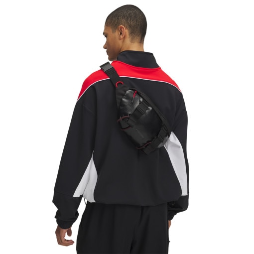 UNDER ARMOUR Saszetka nerka uniseks Under Armour UA Summit Trail Waist Bag  czarna Czarny
