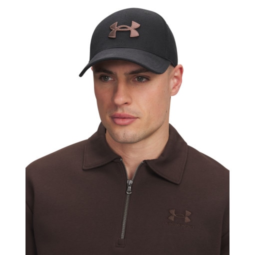 UNDER ARMOUR Męska czapka z daszkiem Under Armour M's Brushed Blitzing  czarna Czarny