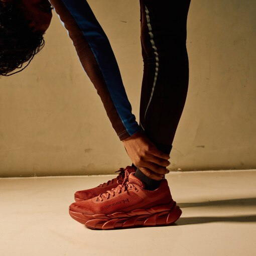 Damskie buty do biegania Under Armour UA W Halo Runner - czerwone 