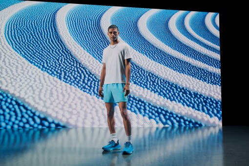 Męska koszulka do biegania Under Armour UA Launch Elite - biała 
