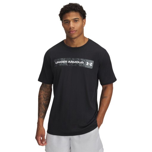 UNDER ARMOUR Męski tshirt z nadrukiem Under Armour UA Camo Chest Stripe SS  czarny Czarny