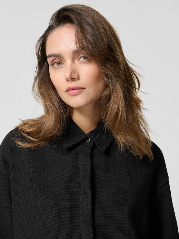 Damska koszula Outhorn OTHWSS24TSHIF062 - czarna