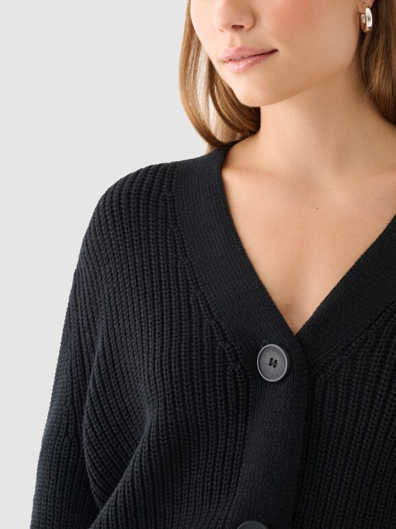 Damski sweter kardigan Outhorn OTHWAW24TSWEF132 - czarny