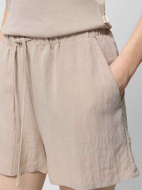 Damskie spodenki dresowe Outhorn OTHWSS24TSHOF582 - beżowe