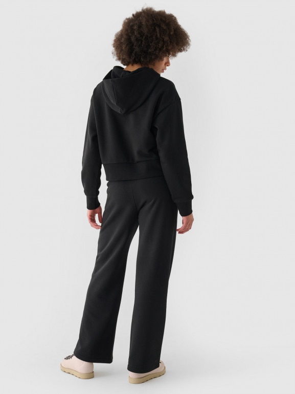 Damskie spodnie dresowe Outhorn OTHWAW24TTROF1076 - czarne