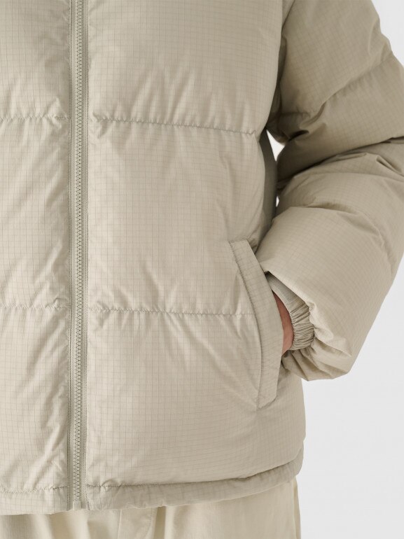 Męska kurtka zimowa z wypełnieniem naturalnym Outhorn OTHWAW24TDJAM656 - beżowa