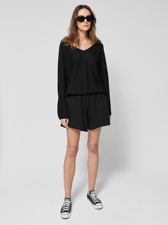 Damski sweter Outhorn OTHWSS24TSWEF086 - czarny