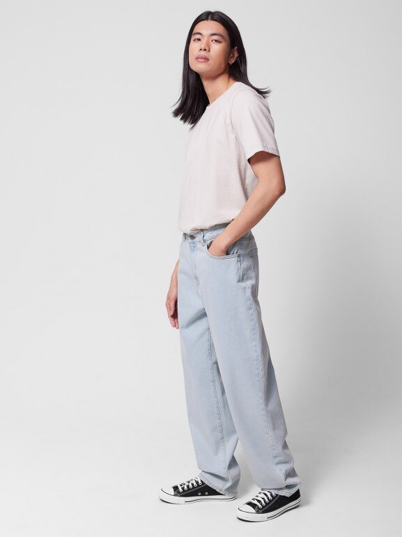 Męskie jeansy baggy Outhorn OTHWSS24TTROM633 - niebieskie