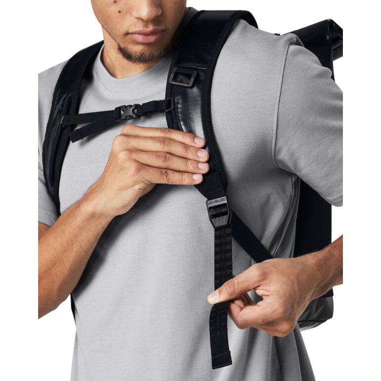 Plecak uniseks Under Armour UA Summit SM BP - czarny 