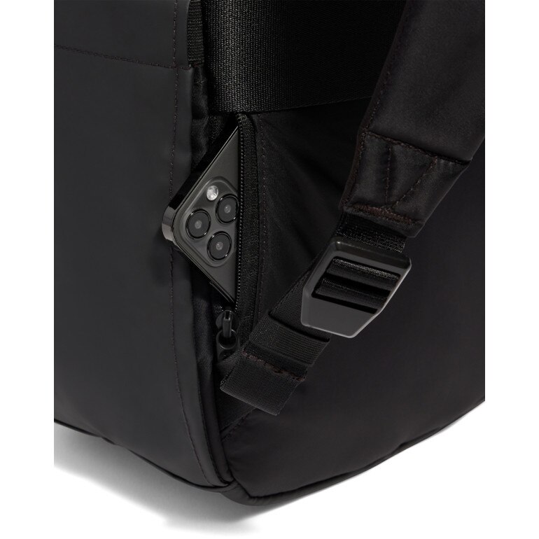 Damski plecak treningowy Under Armour UA Studio Spirit Backpack - czarny