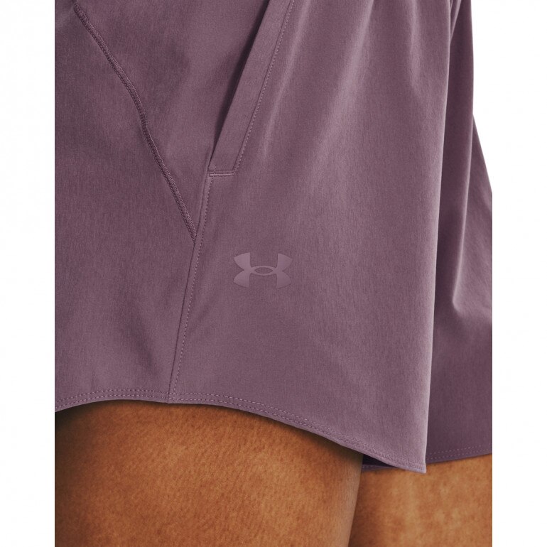 Damskie spodenki treningowe Under Armour Flex Woven Short 5in - fioletowe