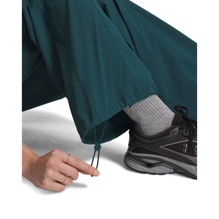 Damskie spodnie Under Armour Unstoppable Woven Pant - zielone