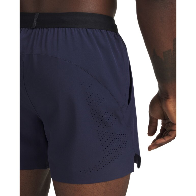 Męskie spodenki treningowe Under Armour UA Halo Train Short - granatowe 