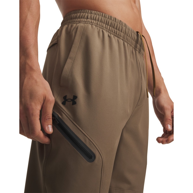 Męskie spodnie dresowe Under Armour UA Unstoppable Woven Jogger - brązowe