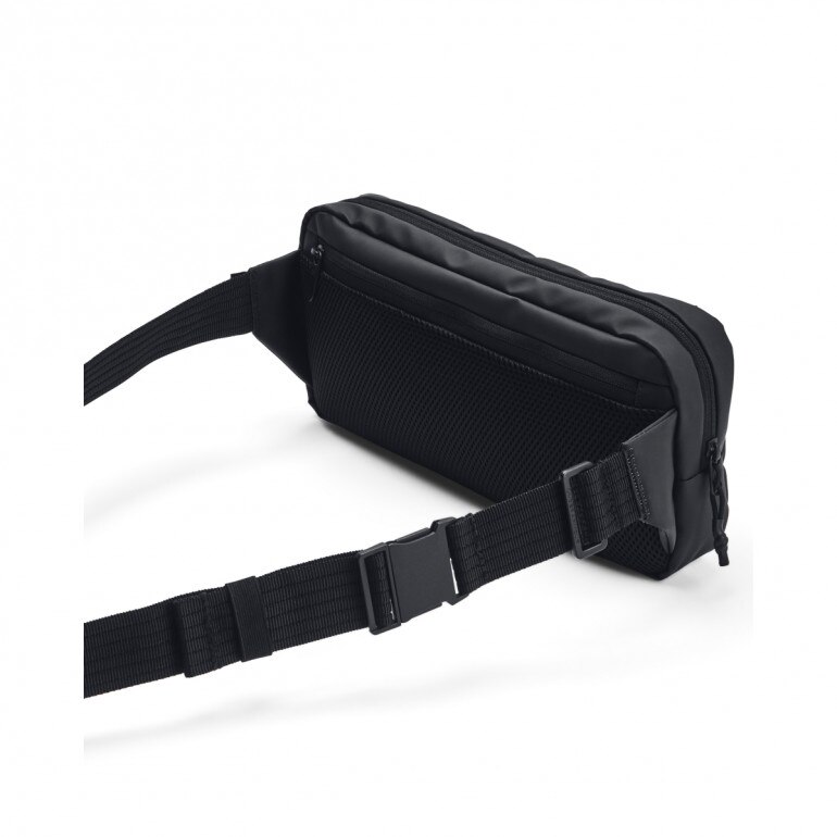 Saszetka nerka uniseks Under Armour UA Triumph Crossbody - czarna